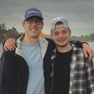 Meet your Posher, Adam